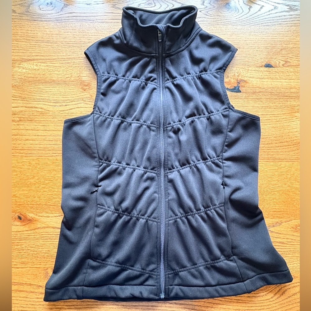 Athleta Black vest- women’s XL